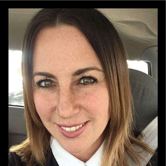 Meet your Posher, Danielle - Picture 5 of 5